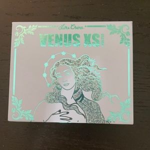 Venus xs lime crime palette